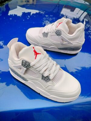 Yordan retro.4