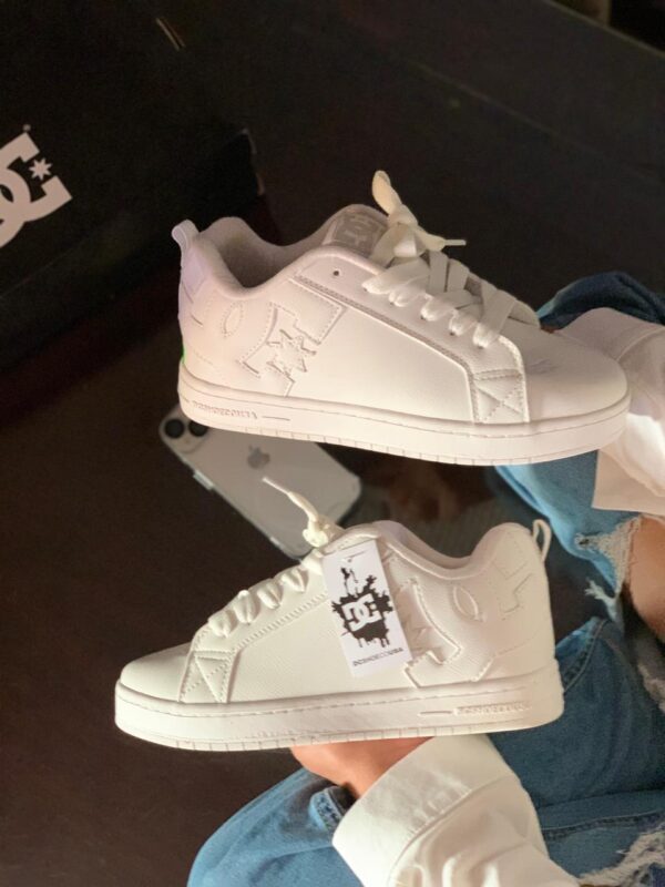 Zapatillas DC ..damas