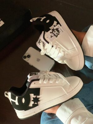 Zapatillas DC ..damas