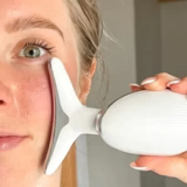 Masajeador facial con luz led
