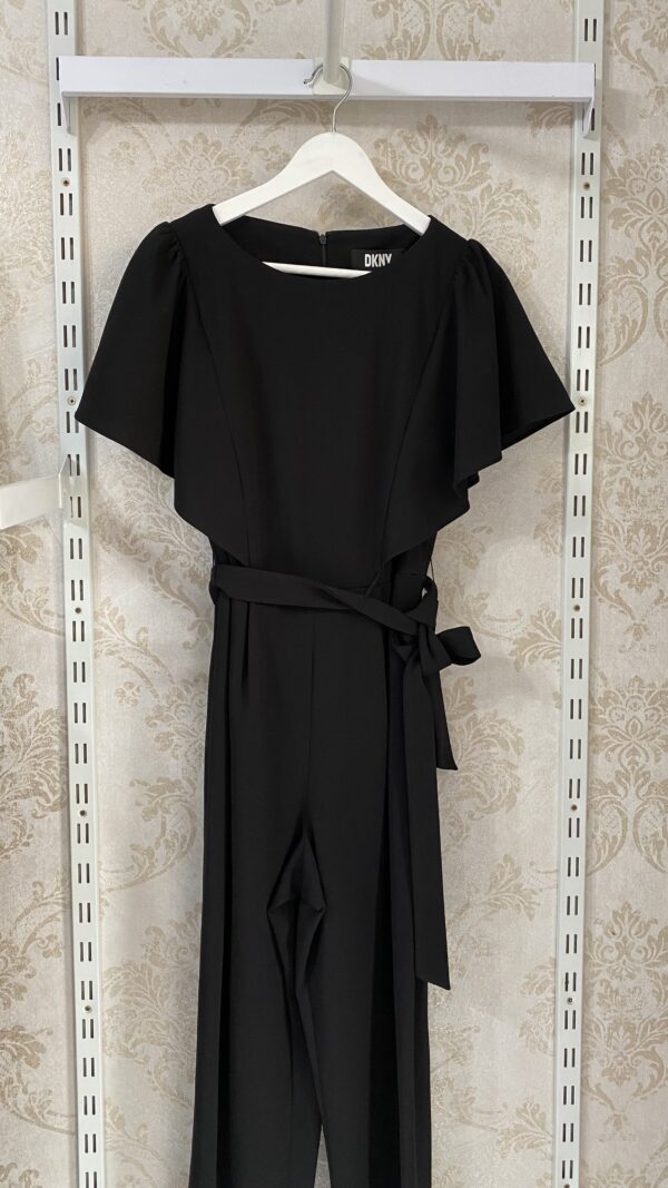 Enterizo negro DKNY